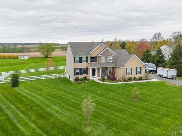 1980 County Line Rd, Barto, PA 19504