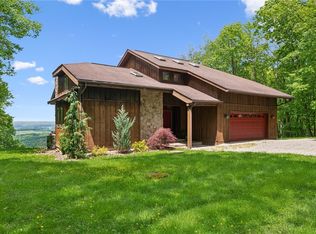 194 Horse Shoe Bend Rd, Acme, PA 15610