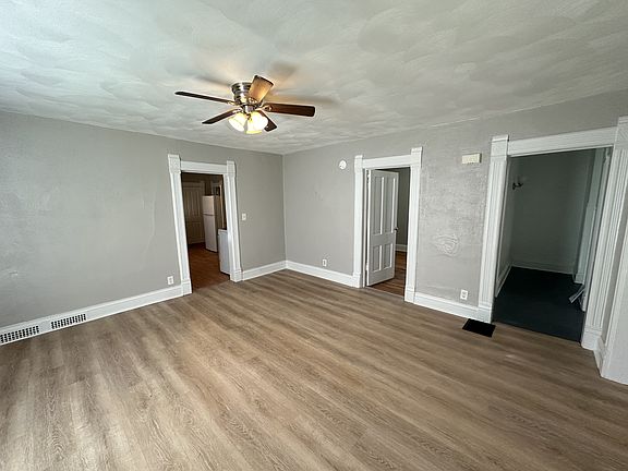 4th image of 1721 8th St #2