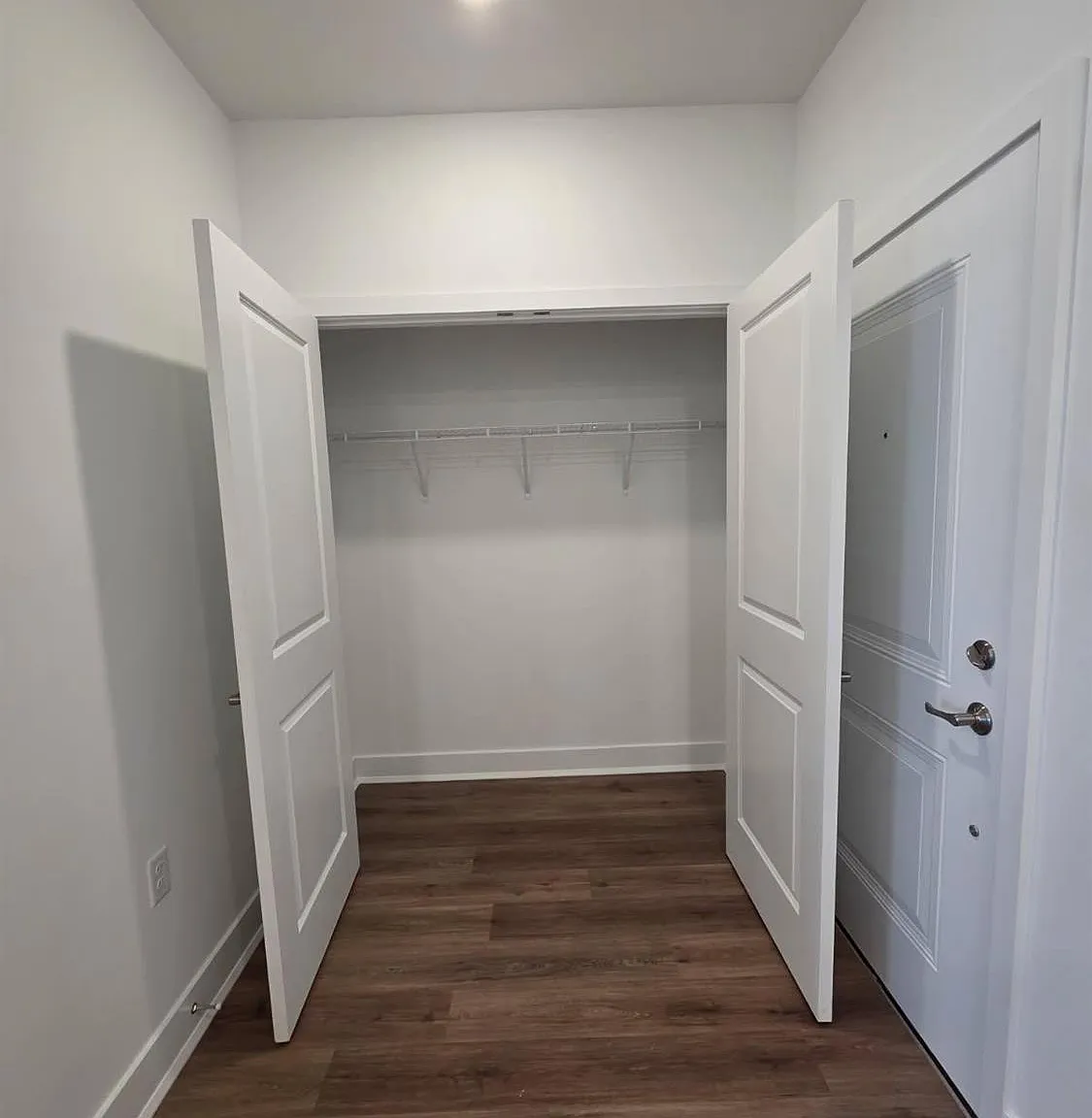 2 bed, 2.0 bath, $3,000 — Photo 4