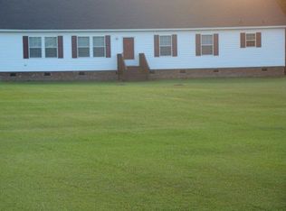 1890 Chandler Rd, Vanceboro, NC 28586