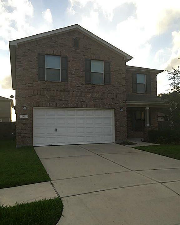 1st image of 16635 Burnell Oaks Ln
