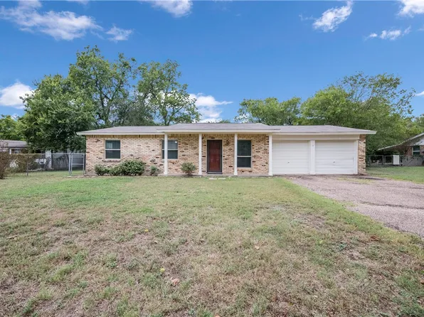 425 Peer Dr, Hewitt, TX 76643
