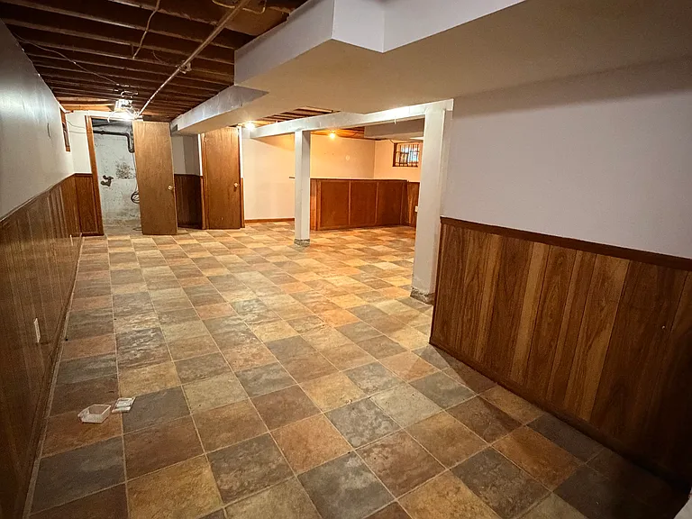 5643 Olive St — Photo 14