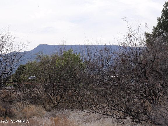 3rd image of 4715 E Navajo Dr