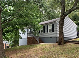 201 Spring Dr, Colonial Heights, VA 23834