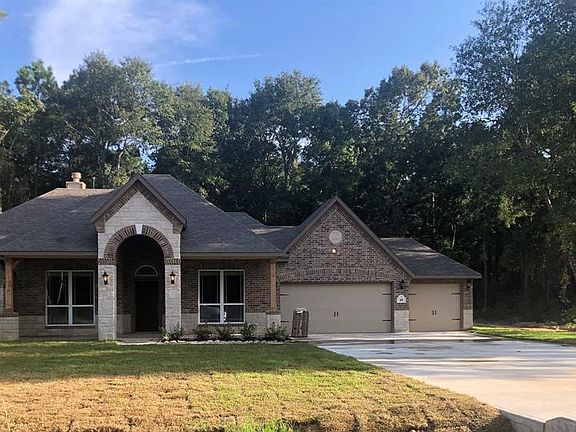 2nd image of 48 Chestnut Dr
