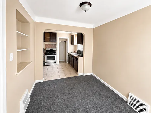 8920 Esper St Photo 1