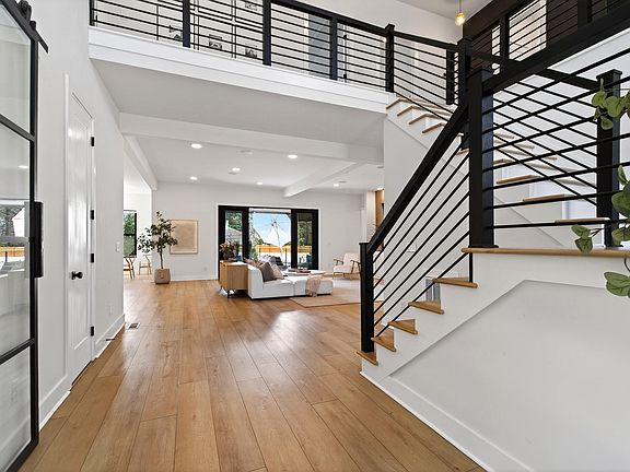 3rd image of 6534 Jean Dr