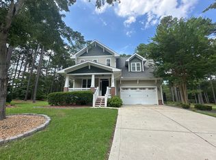 32 Overview Ct, Spring Lake, NC 28390