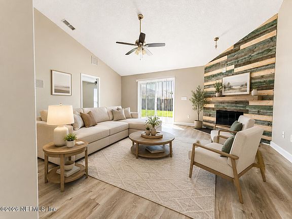 4th image of 405 MACKENZIE Circle