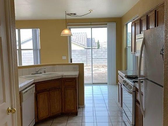3rd image of 2408 Boca River Dr