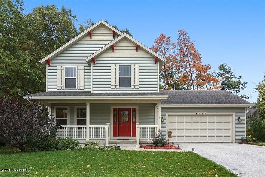 1st image of 1323 Sycamore Ln