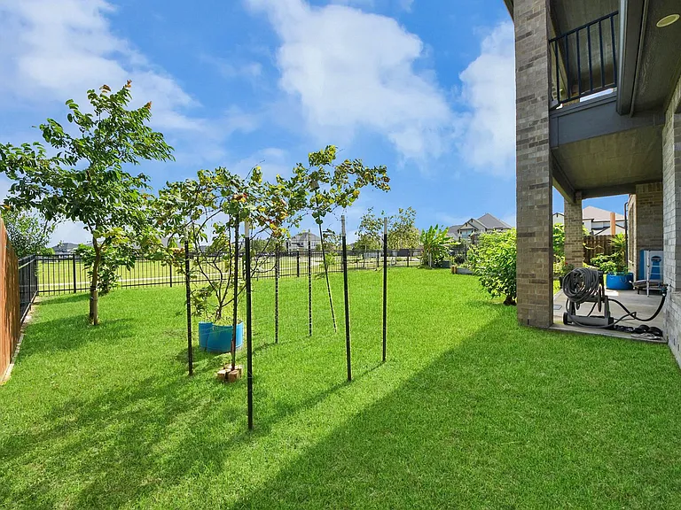 603 Beachman Shore Ln — Photo 31