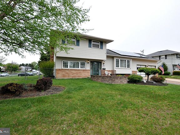 2nd image of 2301 Hartford Dr