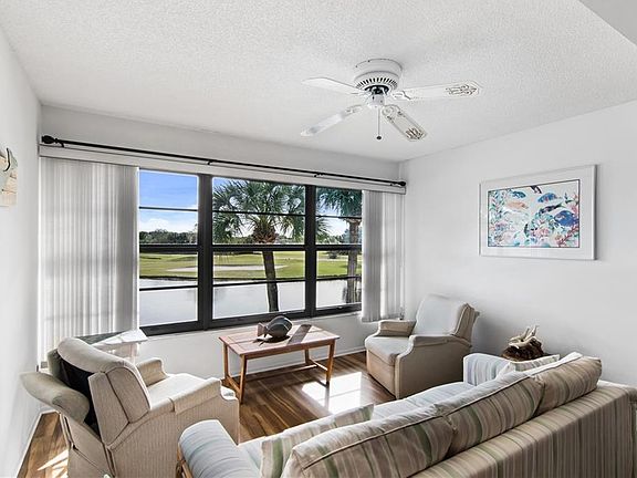 2nd image of 23 Plantation Dr APT 204