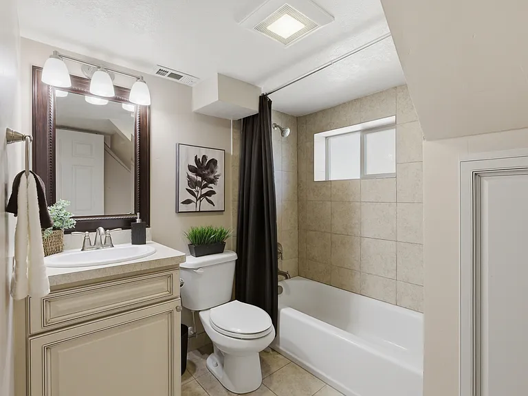 2254 S Texas St — Photo 23