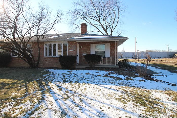 1st image of 3973 Far Hills Dr #3973