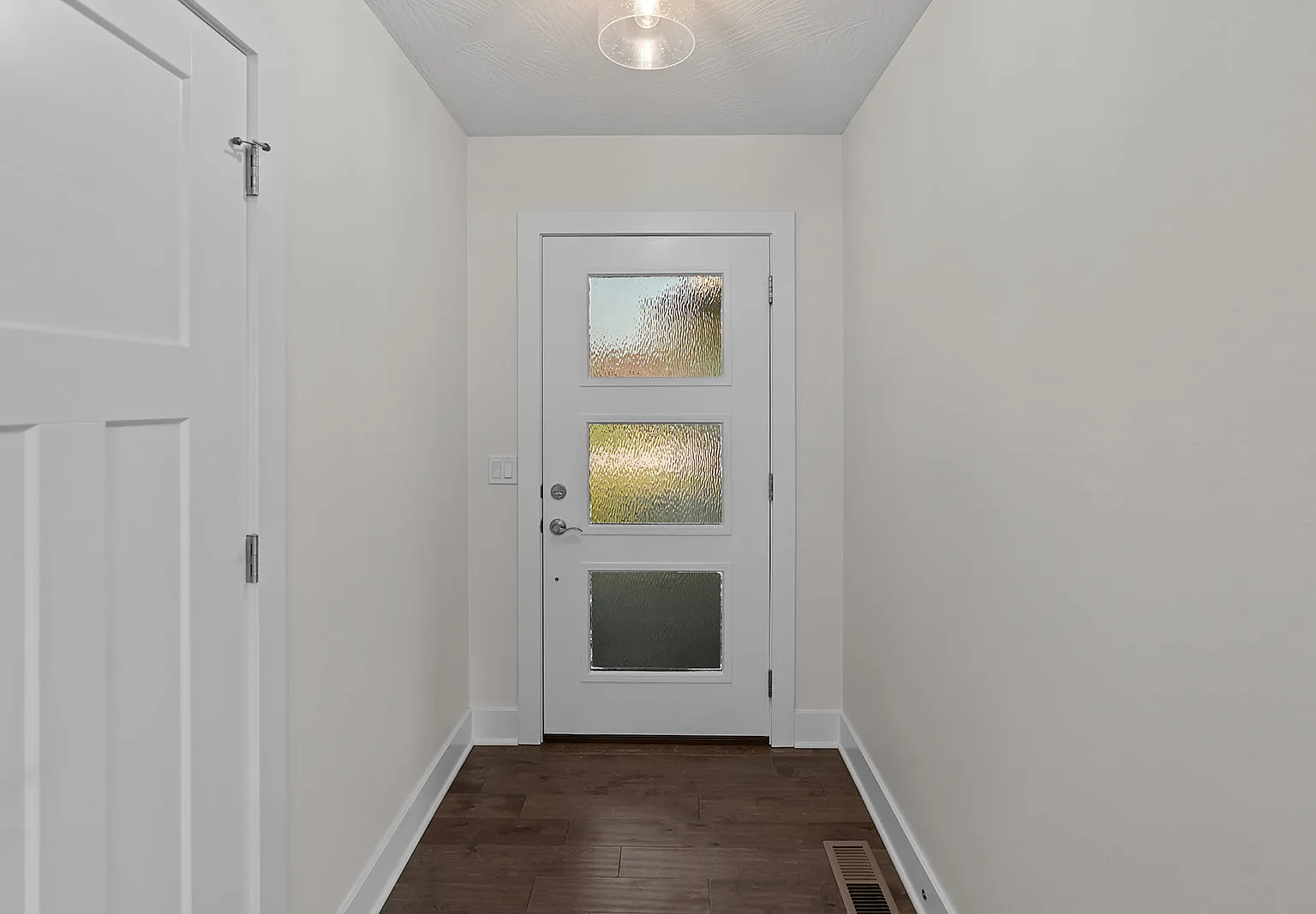 3 bed, 1706 sqft, $1,950 — Photo 4