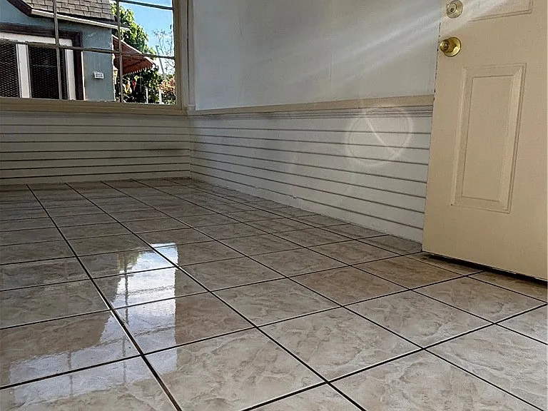 6522 Estrella Ave — Photo 2