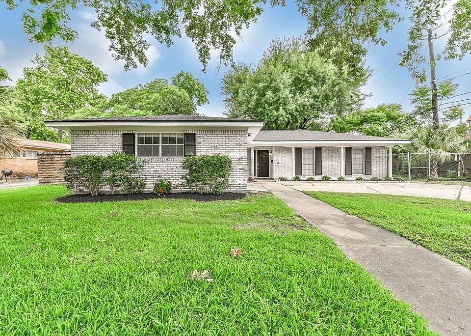 1st image of 2726 Westerland Dr