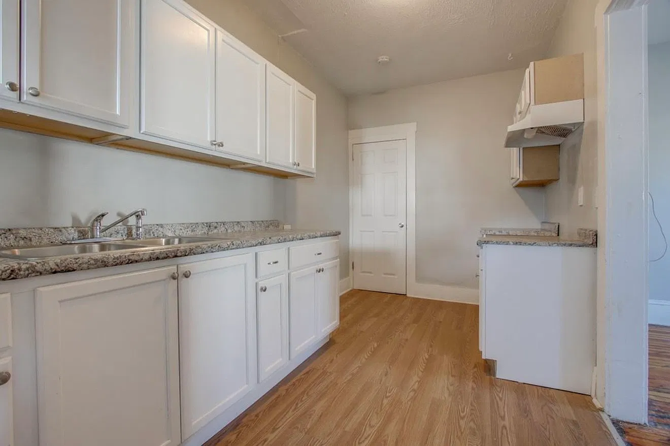 2 bed, 1200 sqft, $1,200 — Photo 4