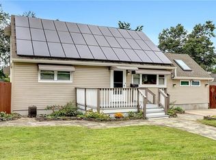 24 Hummel Dr, Toms River, NJ 08757