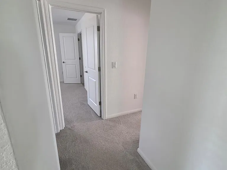 2913 Tavern Dr — Photo 23