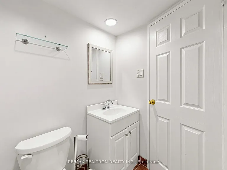 1950 Main St W #904 — Photo 17