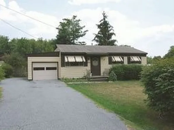 616 Crystal Dr, Hendersonville, NC 28791