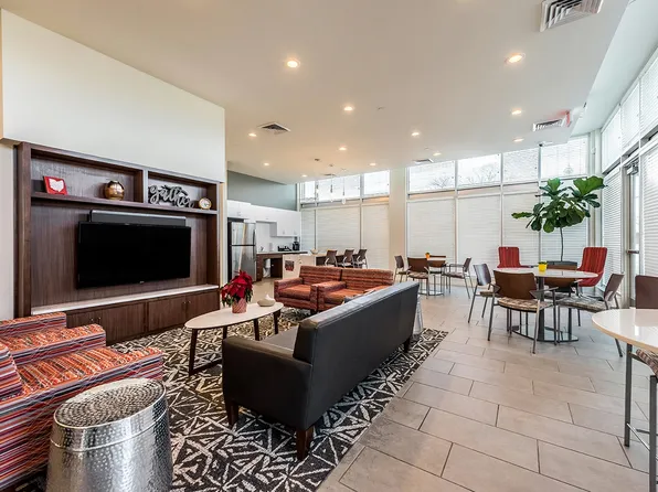 Legacy Pointe at Poindexter Apartments