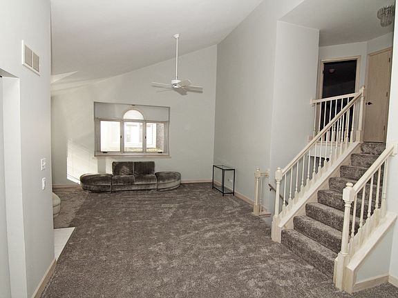 5th image of 16225 Lake Villa Ave