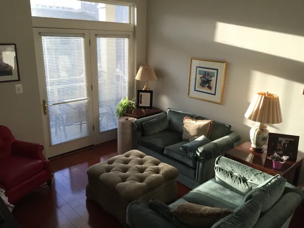 309 Holland La, Alexandria, VA 22314