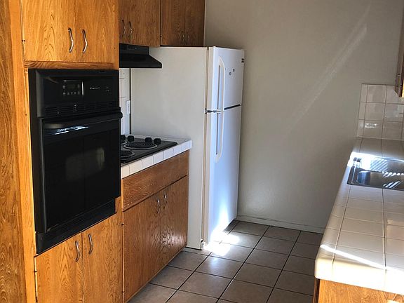 3rd image of 431 S 11th St APT 1
