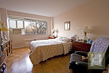 4th image of 2727 Palisade Ave APT 14C