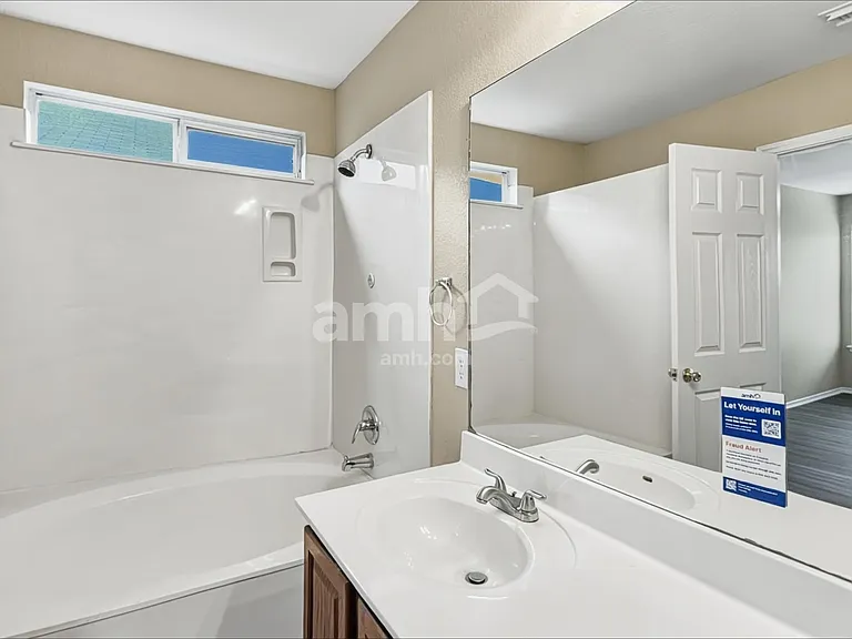10518 Marengo Ln — Photo 12