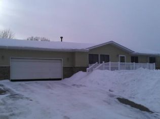 22020 Cottonwood St NW, Oak Grove, MN 55011