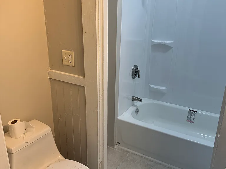 18 Falmouth St #1 — Photo 3