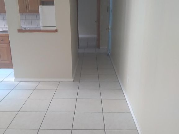 2nd image of 82 Caryl Ave SW #3D