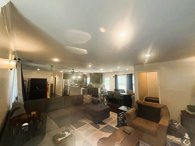 16 Inglewood Dr — Photo 5