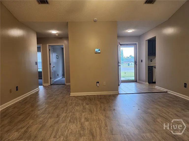1010 Barley Dr — Photo 18