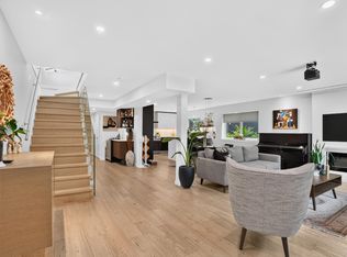 514 W 28th St, North Vancouver, BC V7N2J5