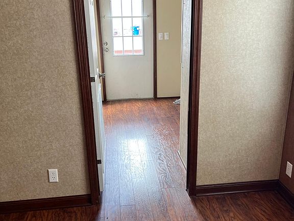 5th image of 205 Hazelwood Dr Lot 2