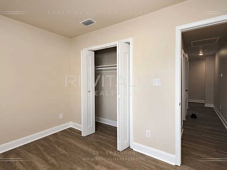 1704 McGill Ave — Photo 22