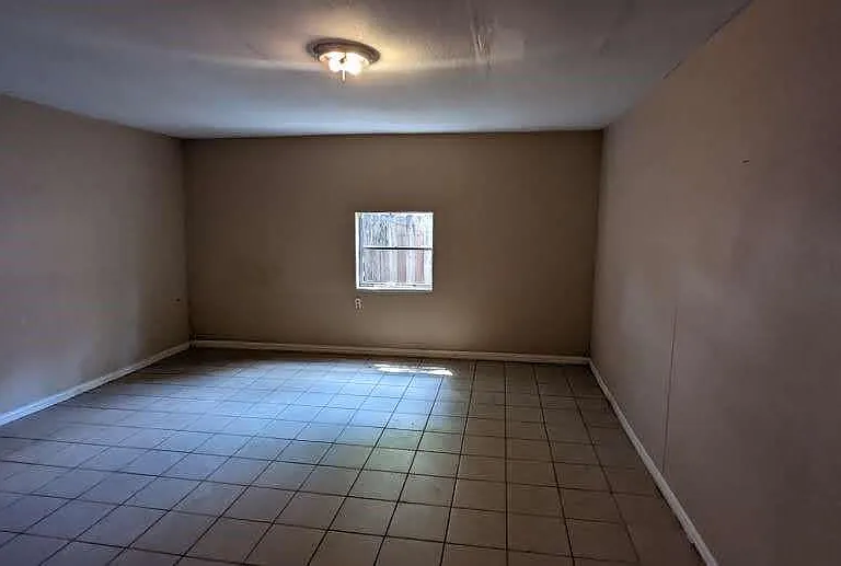12343 Haroldson Forest Dr — Photo 6