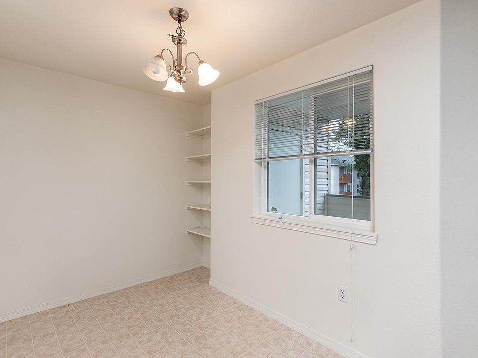 1 Bedroom (floor plan#1) 
Dining Area