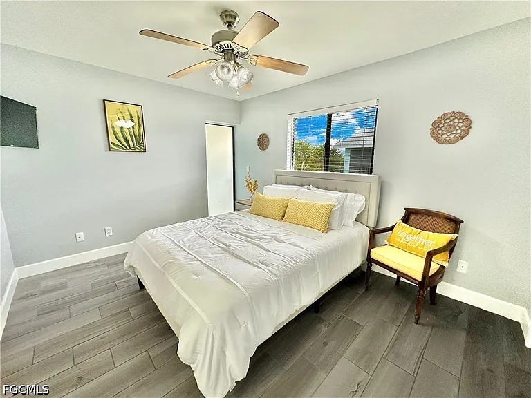 4903 Vincennes St #210 — Photo 7