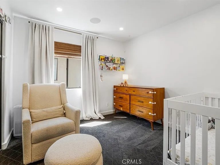 479 Pesaro St — Photo 26