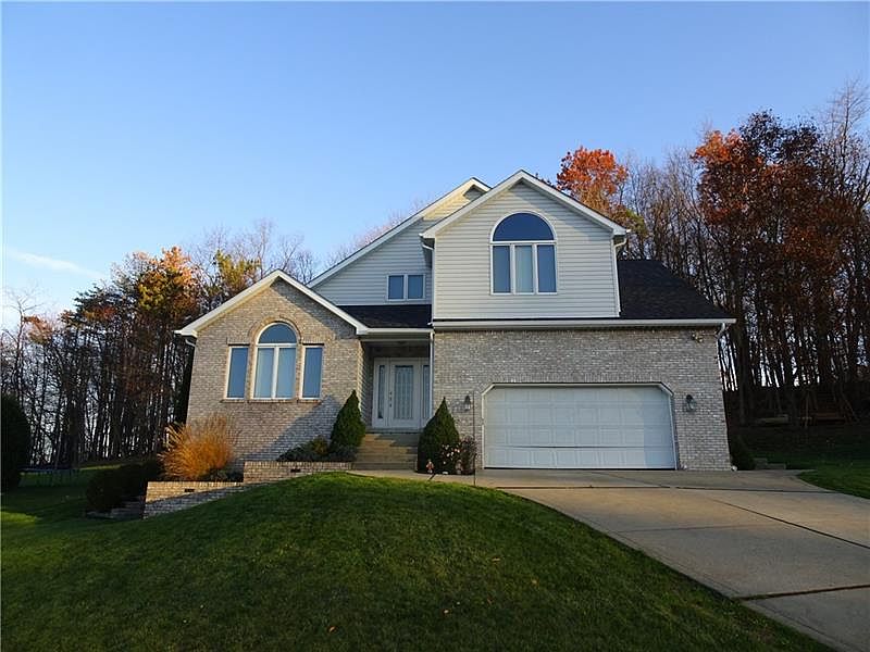 1st image of 132 Kilarney Dr