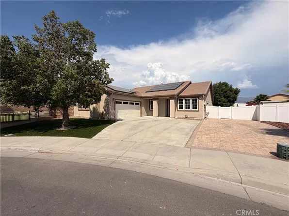 123 Lily Ln, San Jacinto, CA 92583